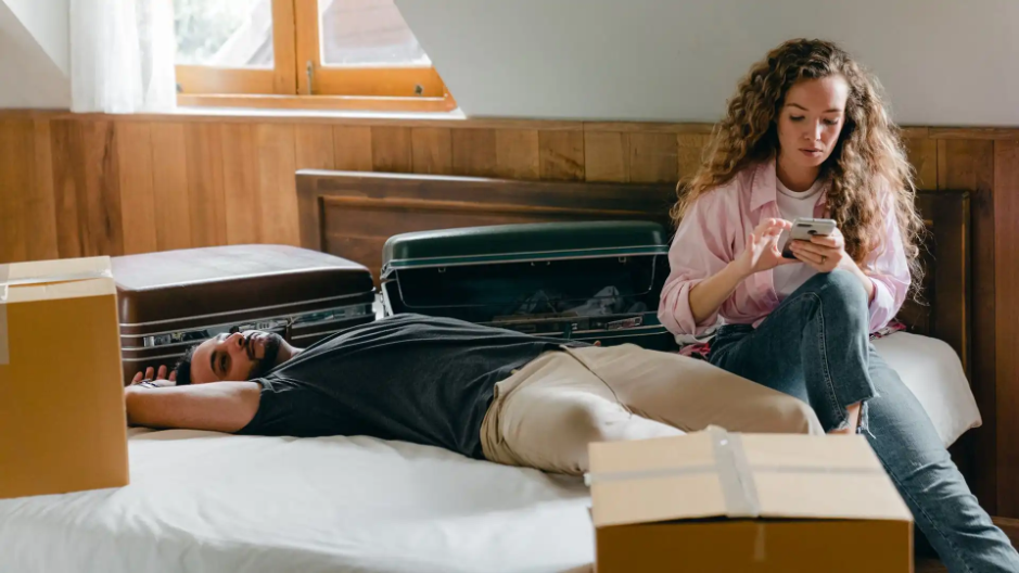 Beds for Renters and Flatters: What to Look for When You Move a Lot